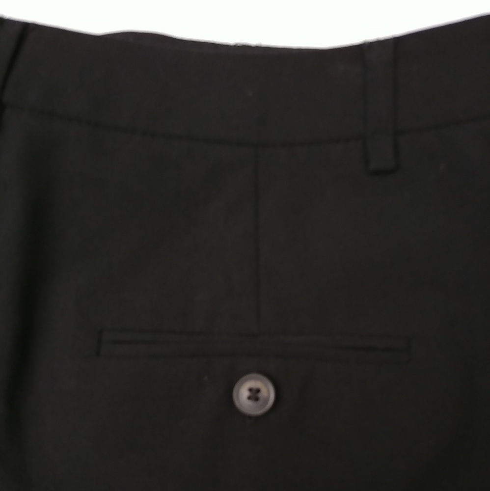 Zara Basic Cuffed Shorts - Picture 4 of 6